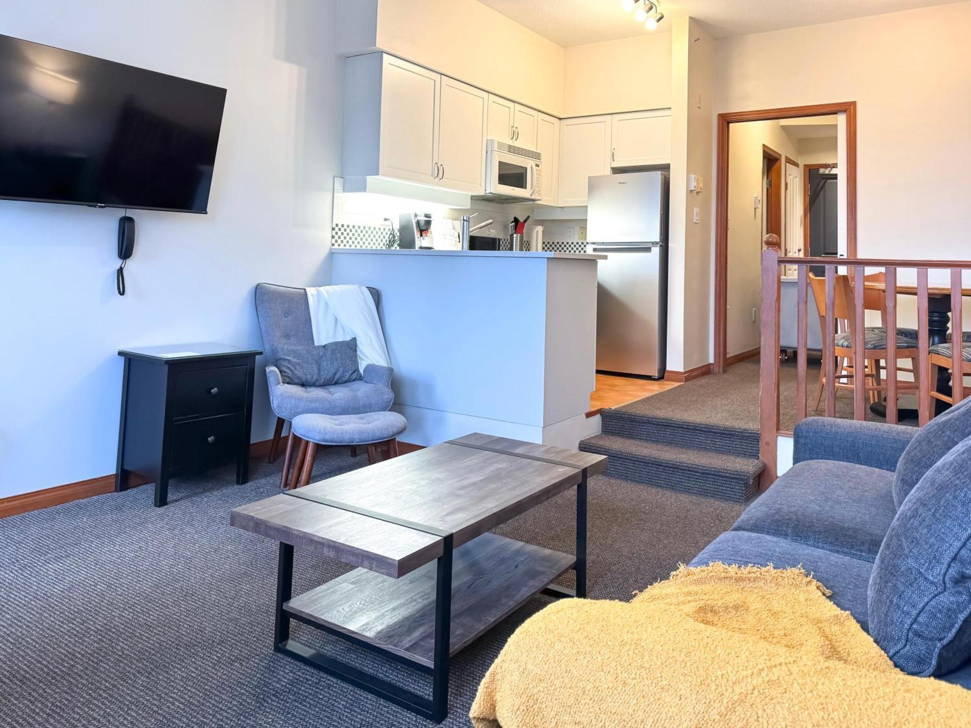 Alpenglow Lodge Family & Work Retreat By Mva 휘슬러 외부 사진