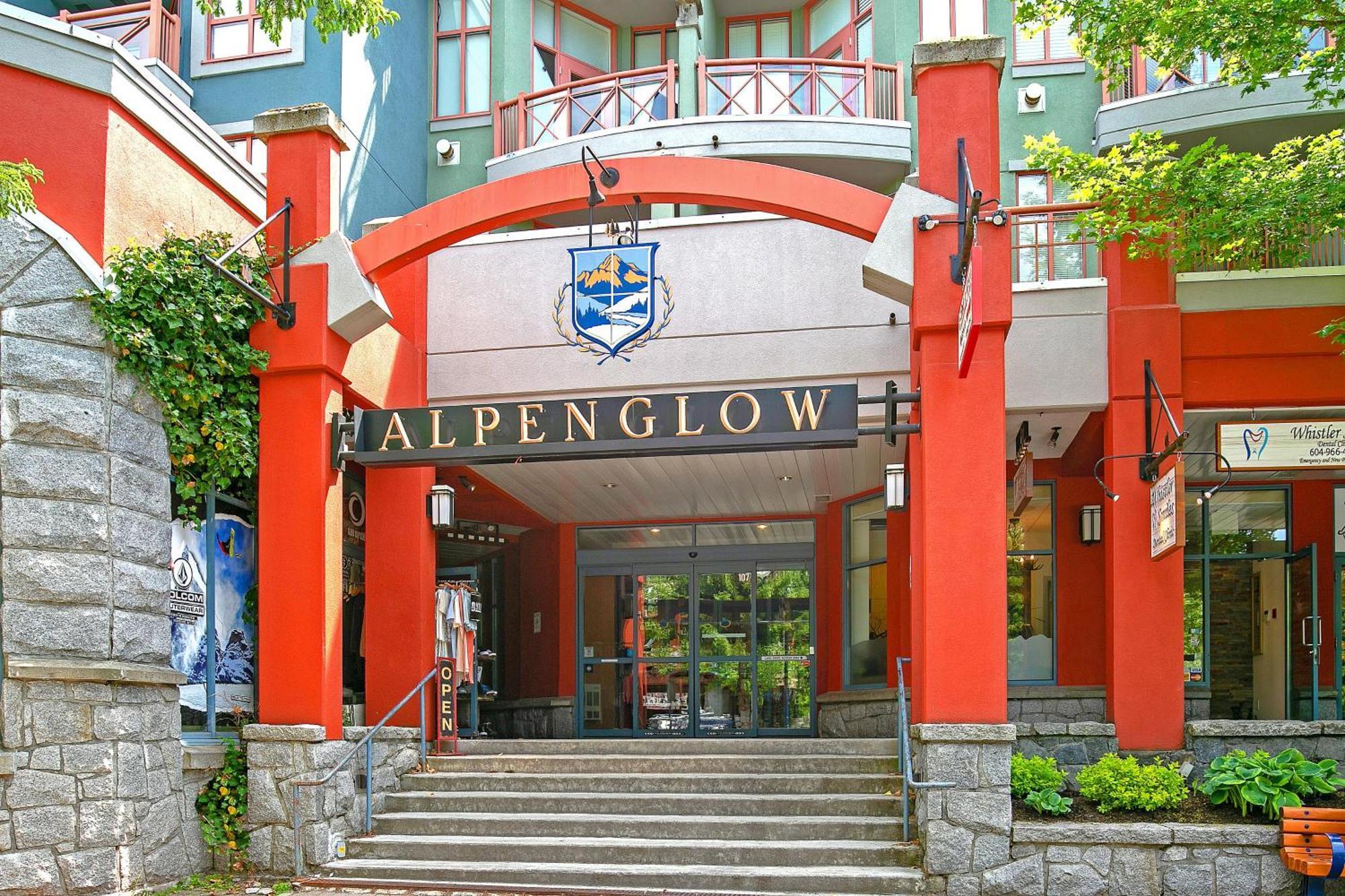 Alpenglow Lodge Family & Work Retreat By Mva 휘슬러 외부 사진